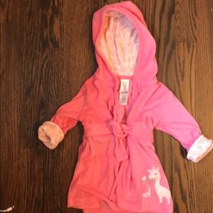 0-9m pink giraffe bath robe